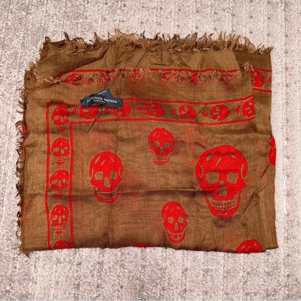 Alexander mcqueen scarf